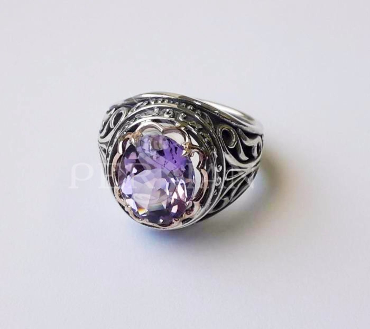 Серебряное кольцо «Дамский Каприз» с аметистом