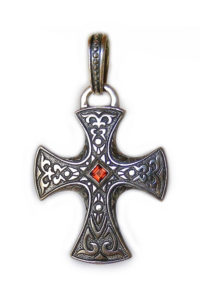 Крест серебряный мужской с гранатом
