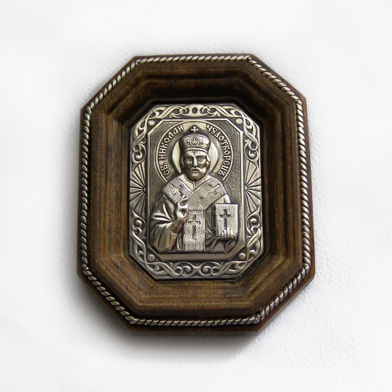 Икона серебряная для автомобиля «Николай Чудотворец»